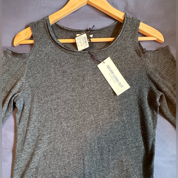 NWT~Nation LTD. Cold Shoulder Shirt - Picture 4 of 10